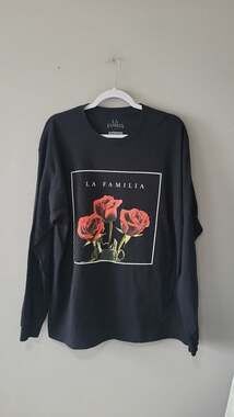 La Familia Forever Rose Graphic Long Sleeve Shirt Black Size XL